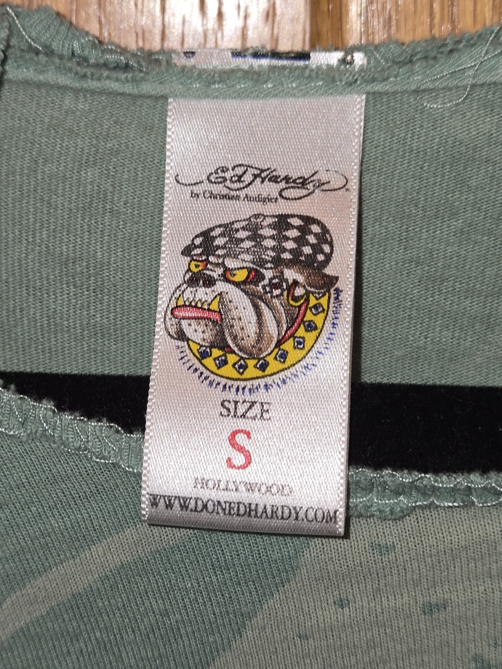 Y2K Vintage Ed Hardy with Koi Graphic - Picture 3 of 3